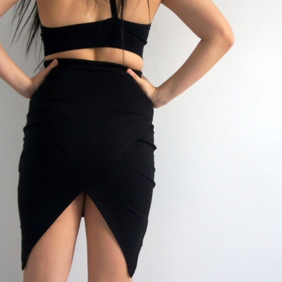 β’π°ππ’πππππππππ πππππβ’ - Picture 2 of 2